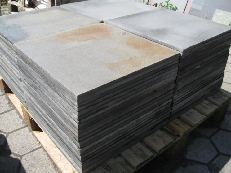 Terrassenolatten Basalt geschliffen 2 cm 6